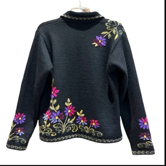 ICELANDIC DESIGN Embroidered Floral Cottage Core Lined Wool Cardigan SZ S/M - Picture 2 of 11